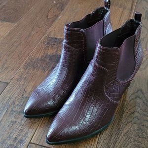 Bella Vita Burgundy Booties